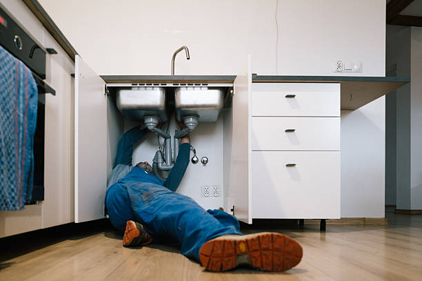 Professional Drain Cleaning technician working in Rock Island, WA